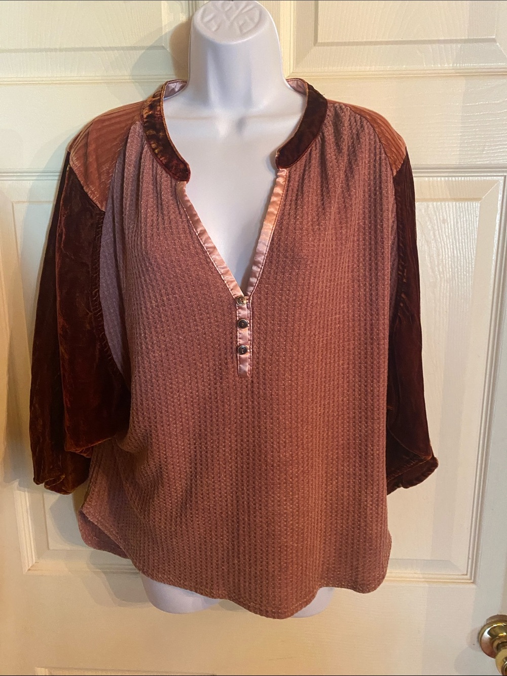 gimmicks by BKE Rose Brown Velvet-Trim V-Neck Tunic
